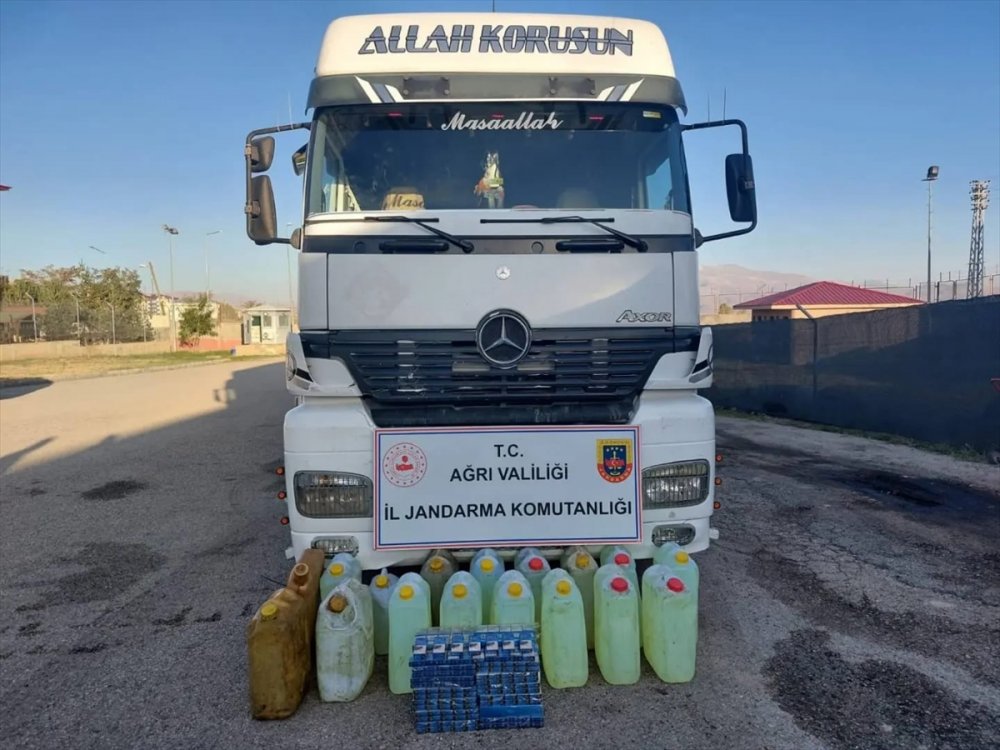 Kaçak sigara ve akaryakıt yakalanan tırdaki 2 şüpheli gözaltına alındı