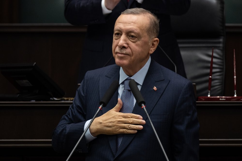 Cumhurbaşkanı Erdoğan, Çok daha fazlasını milletimize kazandırmak namus borcumuzdur"