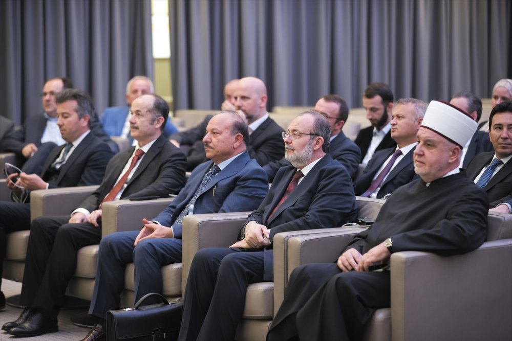 "Hoca Ahmet Yesevi ve Sarı Saltuk'un İzinde Tasavvuf Geleneği Sempozyumu" düzenlendi