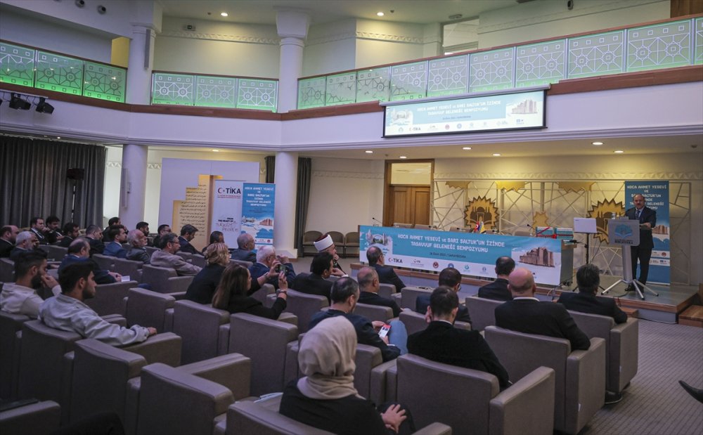 "Hoca Ahmet Yesevi ve Sarı Saltuk'un İzinde Tasavvuf Geleneği Sempozyumu" düzenlendi