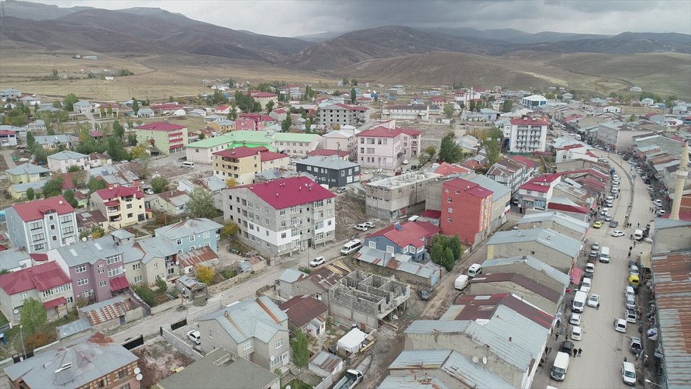 Karayazılılar 40 yıldır bekledikleri tapularına kavuşuyor