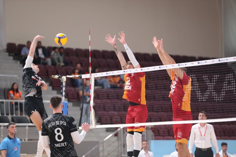 Voleybol: AXA Sigorta Efeler Ligi