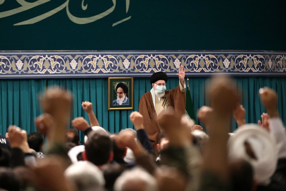 İran lideri Hamaney, Gazze'de sivillerin öldürülmesine tepki göstermeyen Batı'yı eleştirdi: