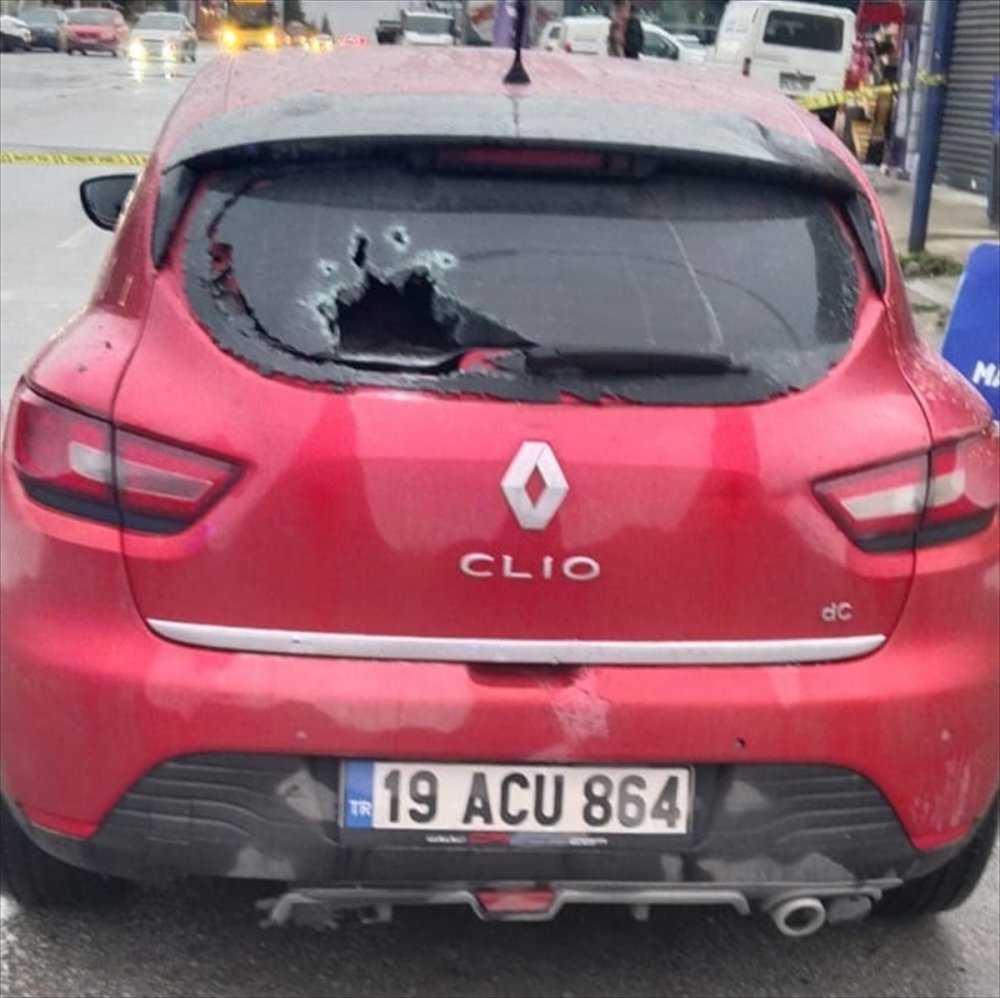 Çorum'da silahlı saldırı güvenlik kamerasına yansıdı