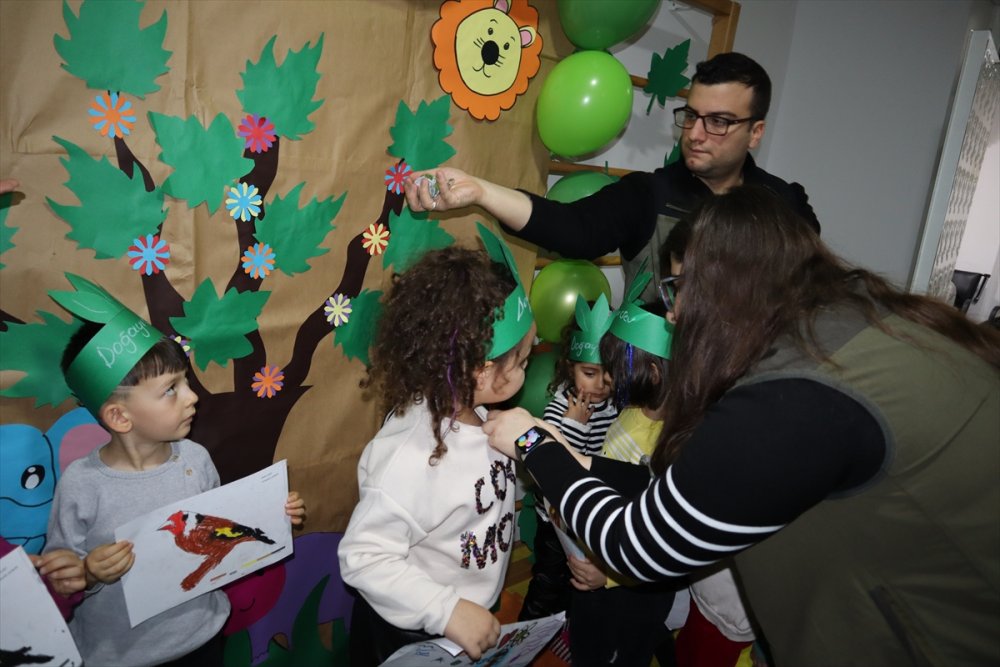 Iğdır'da Ağaç Yaşken Eğilir misali eğitim veriliyor