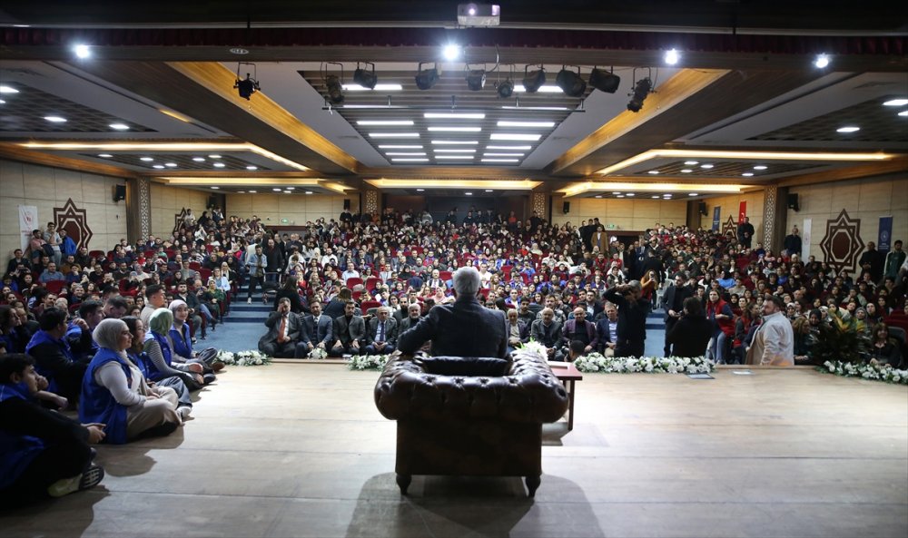 Yenişehirlioğlu “Batı Aydınlanmasını İslam Medeniyetine Borçludur”
