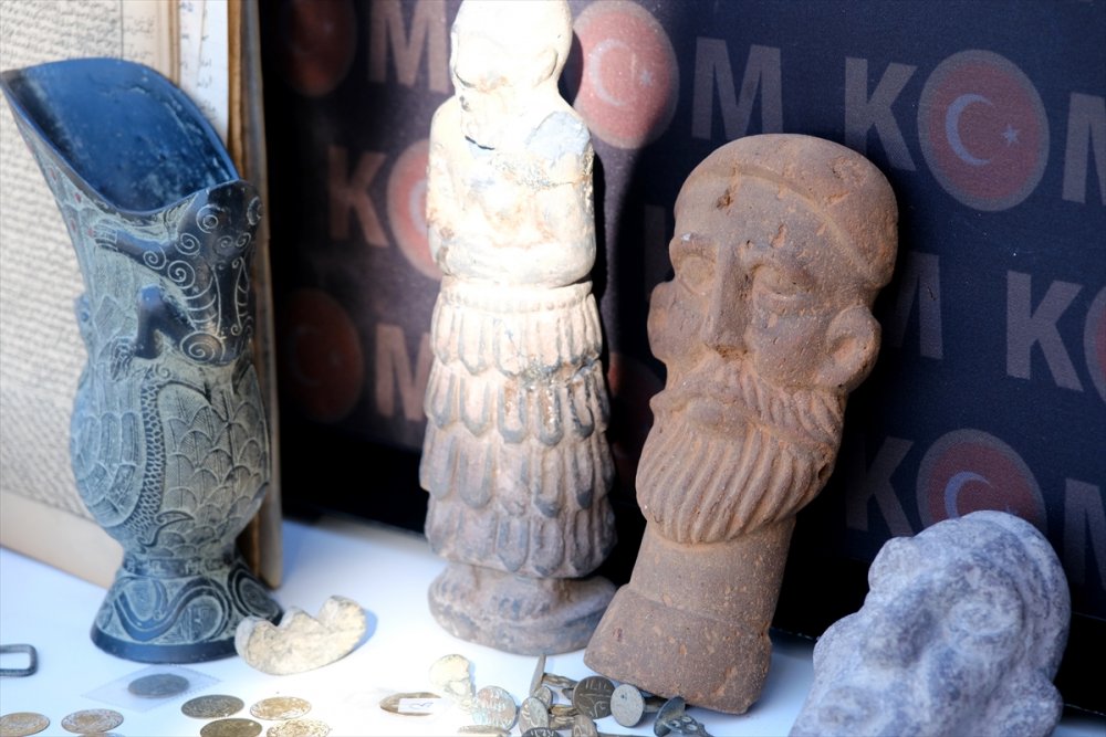 Kırklareli'nde tarihi eser niteliğinde 8 bin 568 obje ele geçirildi