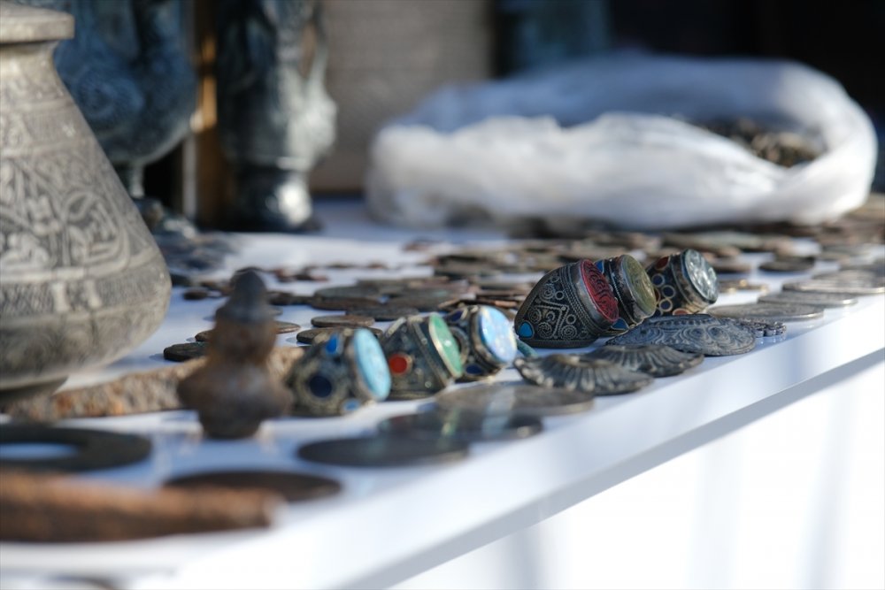 Kırklareli'nde tarihi eser niteliğinde 8 bin 568 obje ele geçirildi