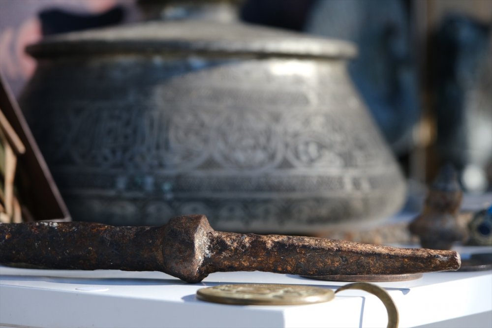 Kırklareli'nde tarihi eser niteliğinde 8 bin 568 obje ele geçirildi