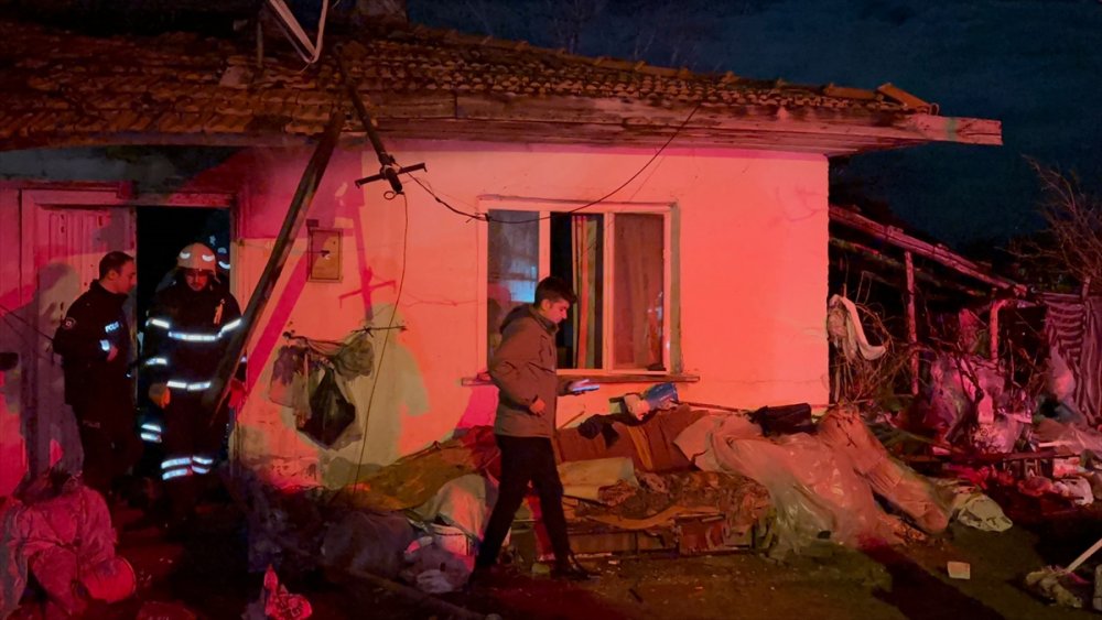 Burdur'da yangın. Müstakil evdeki bir kişi öldü