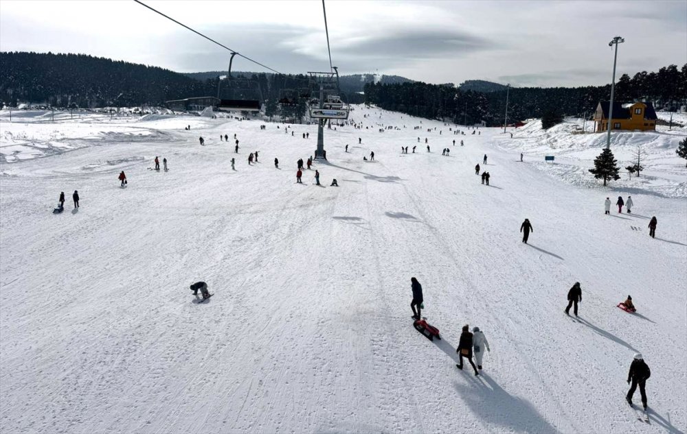Kars Sarıkamış Kayak Merkezi bu hafta sonu da yoğun