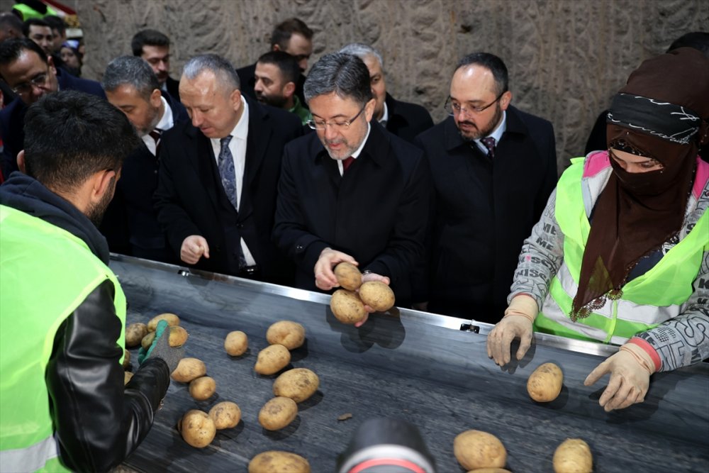 Bakan Yumaklı “Tohumların %97’si Türkiye’de üretilmektedir