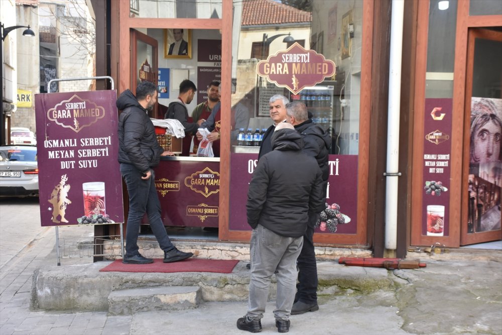 İftar Sofralarına Şifa Getiren Lezzet "Meyan Şerbeti"