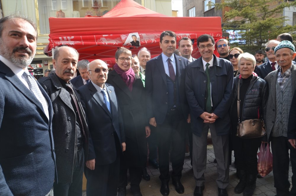 Demokrat Parti Genel Başkanı Uysal, Kütahya'da esnafı ziyaret etti