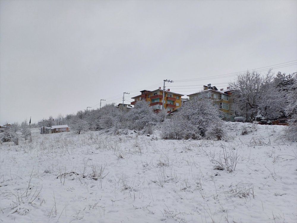 Bolu'nun yüksek kesimleri beyazlara büründü