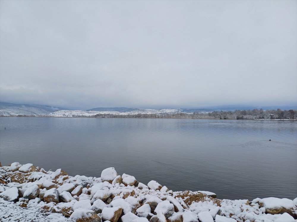 Bolu'nun yüksek kesimleri beyazlara büründü