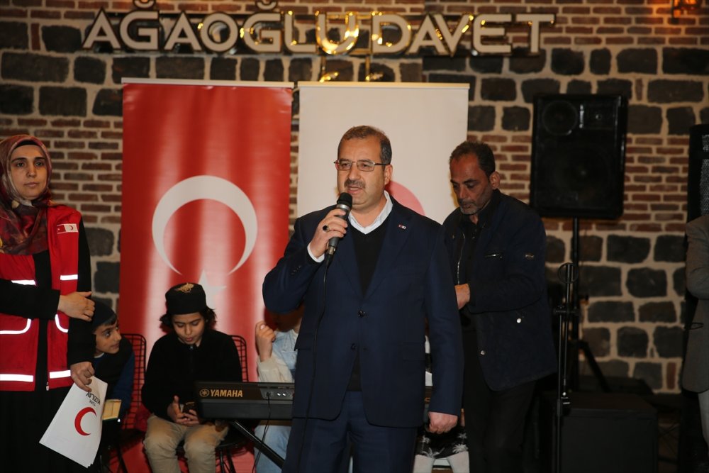Türk Kızılay Diyarbakır Şubesi, yetim çocuklara iftar verdi