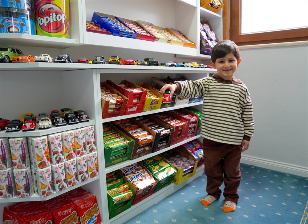 Çocuk dostu camide mukabele geleneği anne ve çocuklarıyla yaşatılıyor