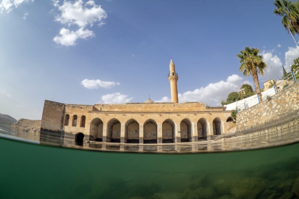 Şanlıurfa’nın Halfeti ilçesinde baraj içinde kalan muhteşem görüntüler