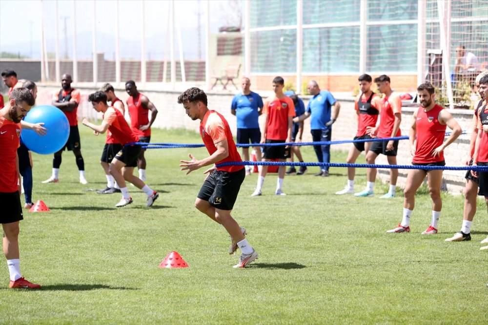 Kayserispor, evinde oynayacağı Trabzonspor maçının hazırlıklarını sürdürüyor