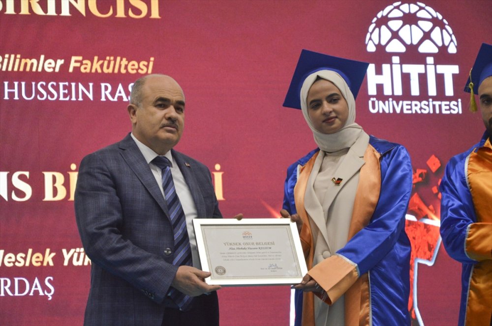 Çorum Hitit Üniversitesinde mezuniyet töreninde birinci Yemen’den çıktı