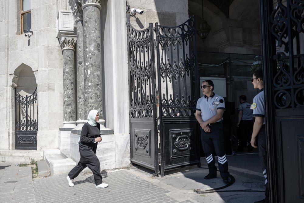 İstanbul'da YKS'nin ilk oturumu Temel Yeterlilik Testi başladı