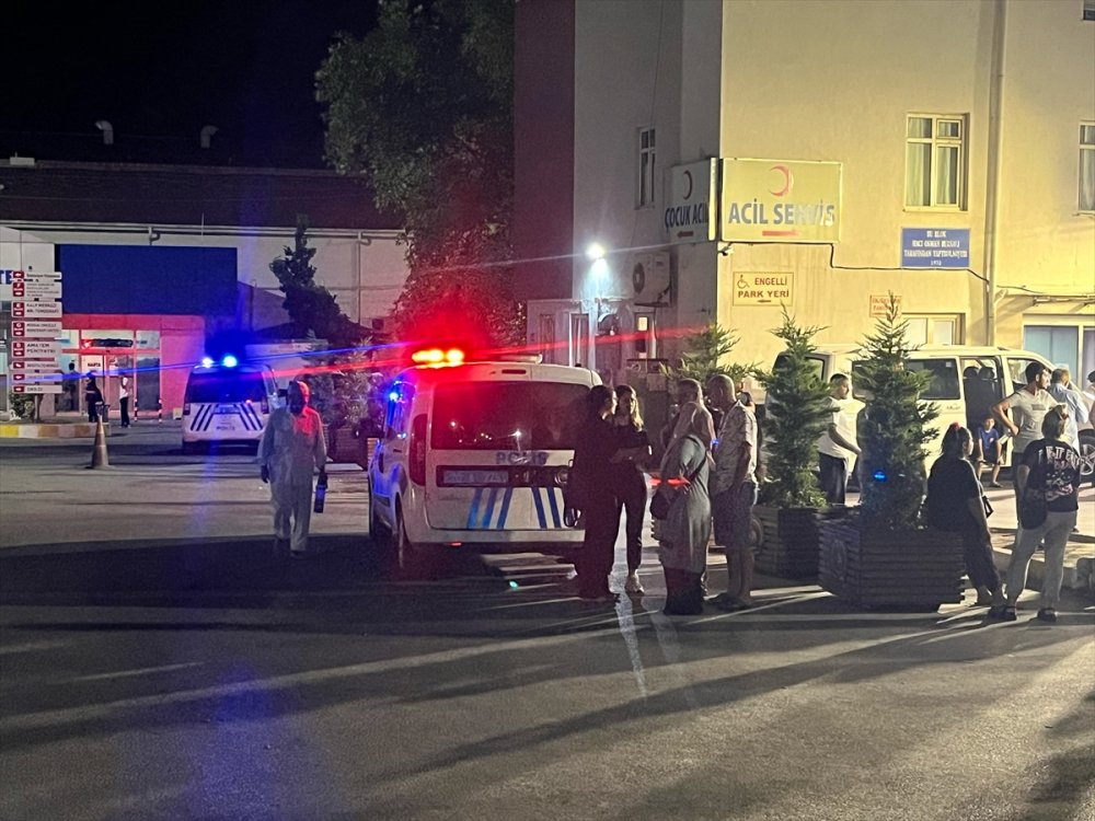 Denizli'de D Tipi Kapalı Ceza İnfaz Kurumunda tutuklu ve hükümlüler, gıda zehirlenmesi şüphesiyle hastaneye kaldırıldı