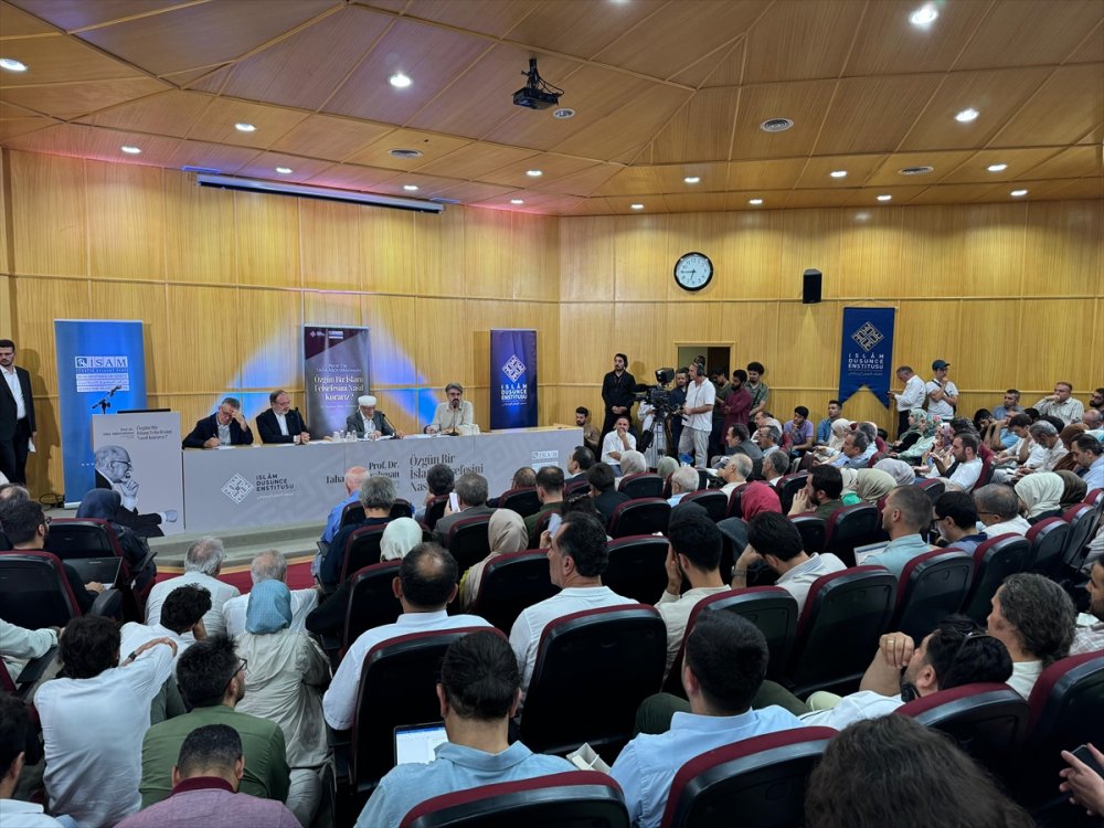 Faslı filozof Prof. Dr. Taha Abdurrahman, "Sadece hikmete dayalı felsefe, insanlığı şimdiki ve gelecekteki çöküşten kurtarabilir