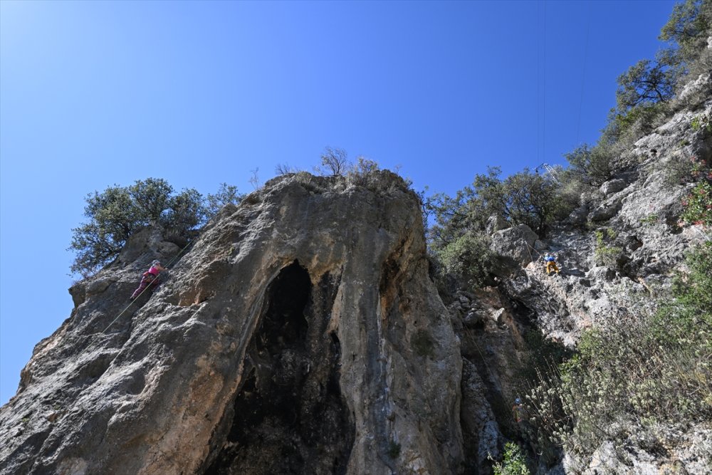 Antalya dağcılık ve kaya tırmanışının da vazgeçilmez rotası oldu