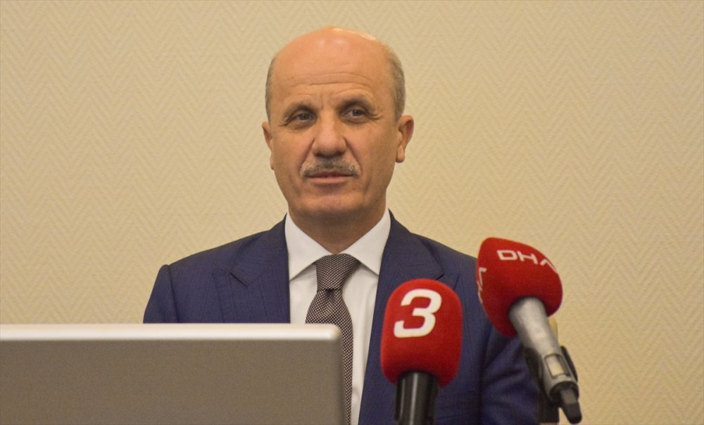 YÖK Başkanı Özvar, Afyonkarahisar'da senato toplantısında konuştu: