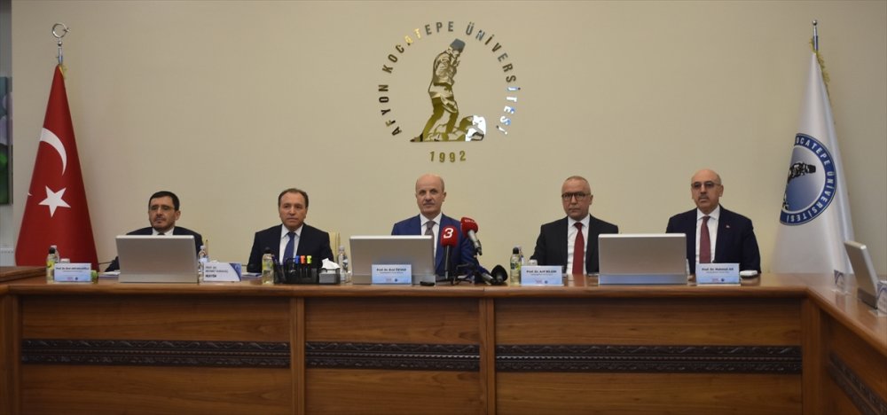 YÖK Başkanı Özvar, Afyonkarahisar'da senato toplantısında konuştu: