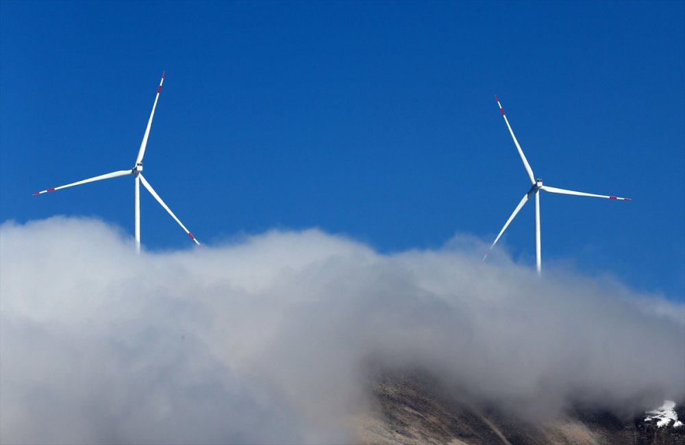 Doğunun incisi Bitlis'te rüzgar ve güneş enerjisi santrali sayısı artıyor