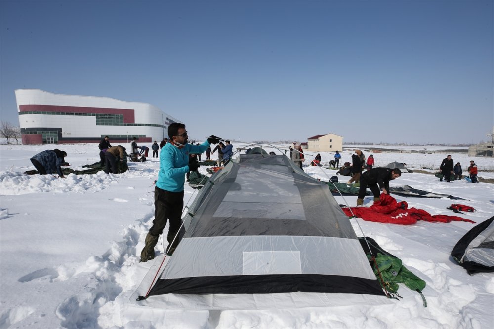 Karda Kışta Muş'ta dağcı eğitimi