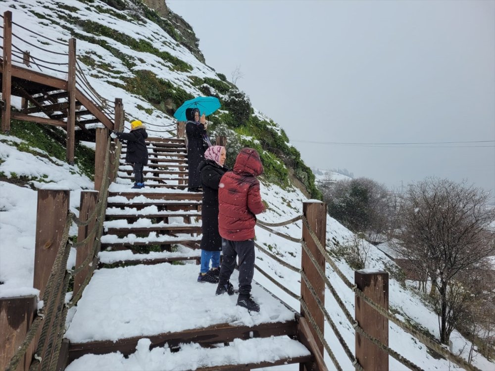 Karadeniz en eski yerleşim alanı Tekkeköy Mağaraları Arkeoloji Vadisi görüntülendi
