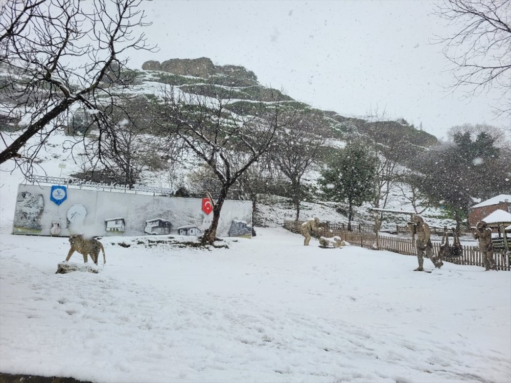 Karadeniz en eski yerleşim alanı Tekkeköy Mağaraları Arkeoloji Vadisi görüntülendi
