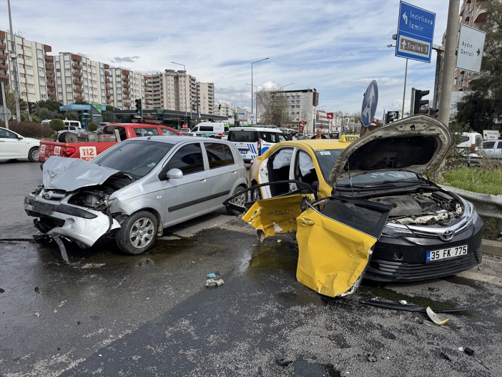 Aydın'da iki otomobil çarpıştı. kazada 2 kişi yaralandı