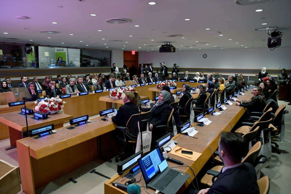 Emine Erdoğan, BM'de Şule Yüksel Şenler ve Malcolm X’in mirasını yaşatacak "Yankılar" sergisini açtı