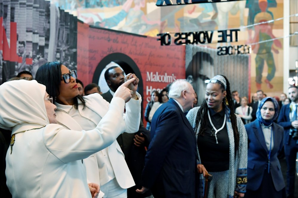 Emine Erdoğan, BM'de Şule Yüksel Şenler ve Malcolm X’in mirasını yaşatacak "Yankılar" sergisini açtı