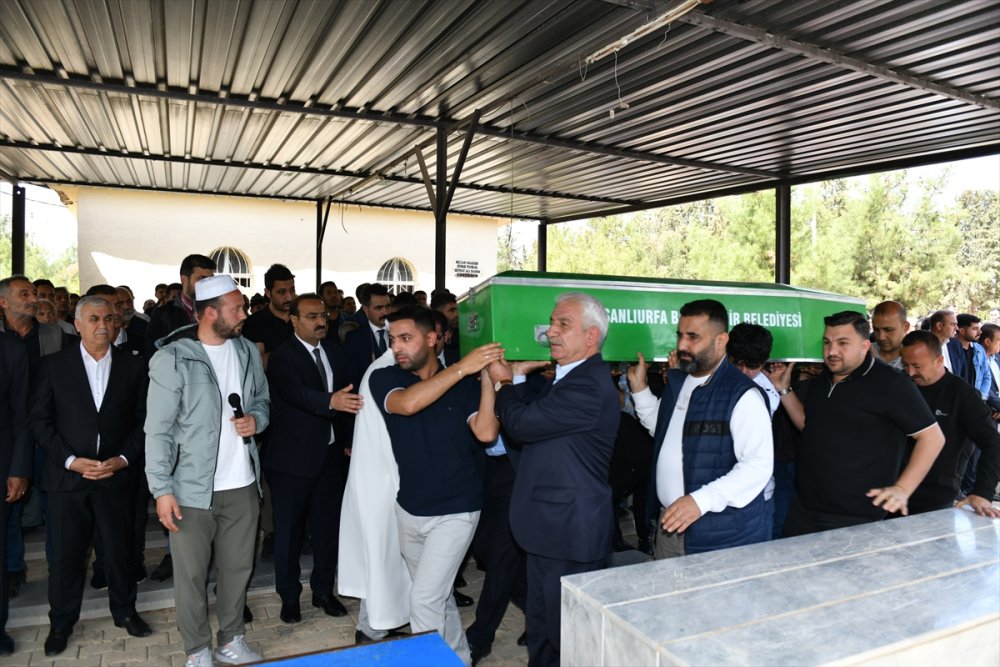 Ceylanpınar’da toprak kayması sonucu hayatını kaybeden 3 işçi defnedildi