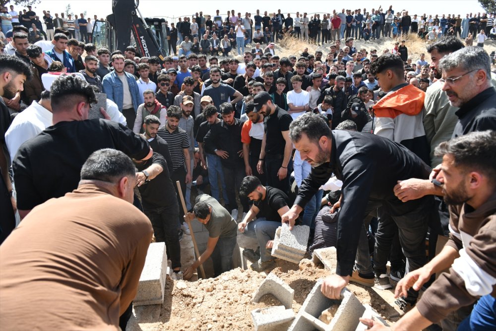 Ceylanpınar’da toprak kayması sonucu hayatını kaybeden 3 işçi defnedildi