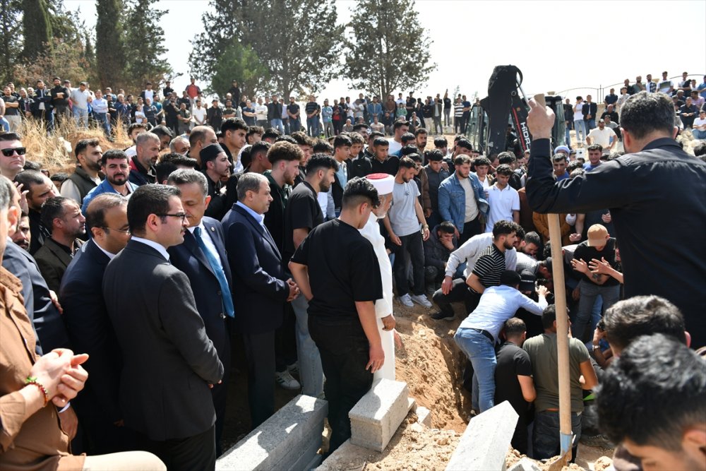 Ceylanpınar’da toprak kayması sonucu hayatını kaybeden 3 işçi defnedildi