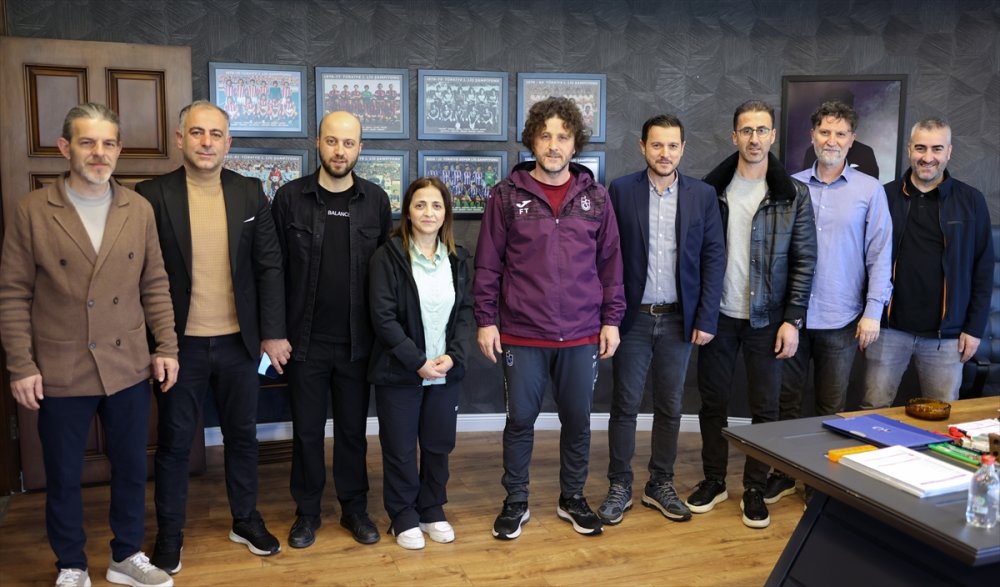 Trabzonspor Teknik Direktörü Fatih Tekke'nin ziyaretçileri vardı