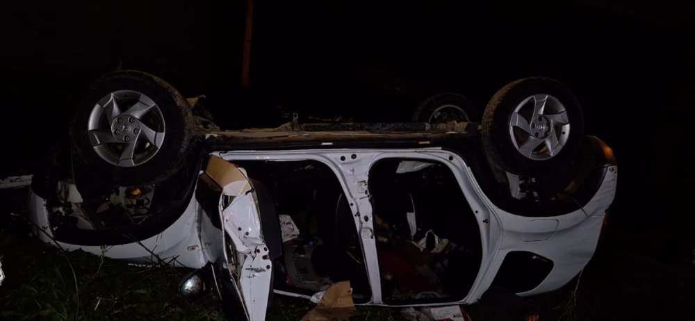 Amasya'da nehir kenarında devrilen otomobildeki 5 kişi yaralandı