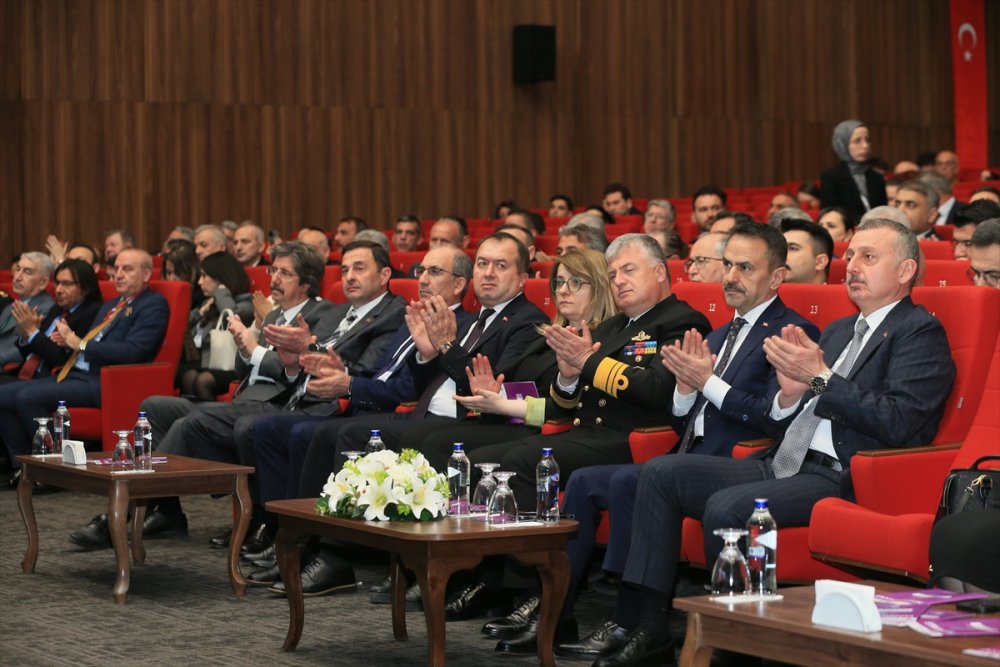 Kocaelili Gençler, Haydi Kariyer Fuarına. Marmara Kariyer Fuarı Kocaeli'de başladı