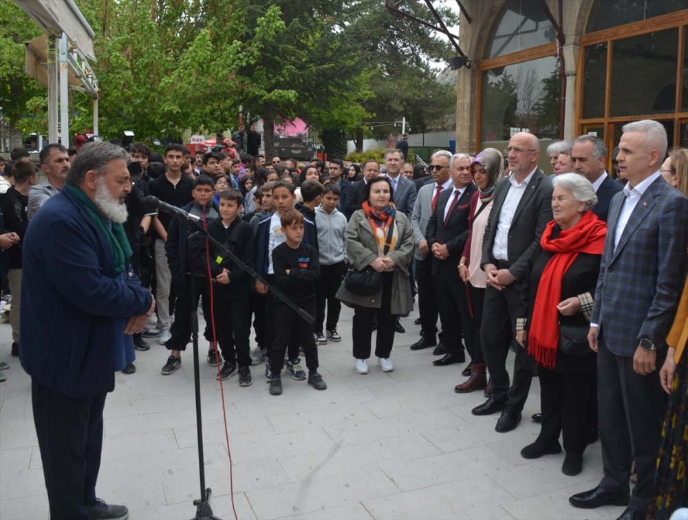Konya’ya ulaşacak "7. Uluslararası Sevgi ve Barış Yürüyüşü" Karaman'dan başladı