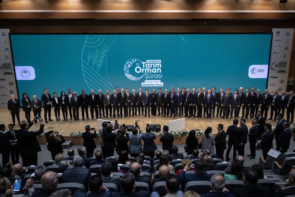 Tarım ve Orman Bakanı Yumaklı, 4. Tarım Orman Şurası'nın açılışında ümitli konuştu: