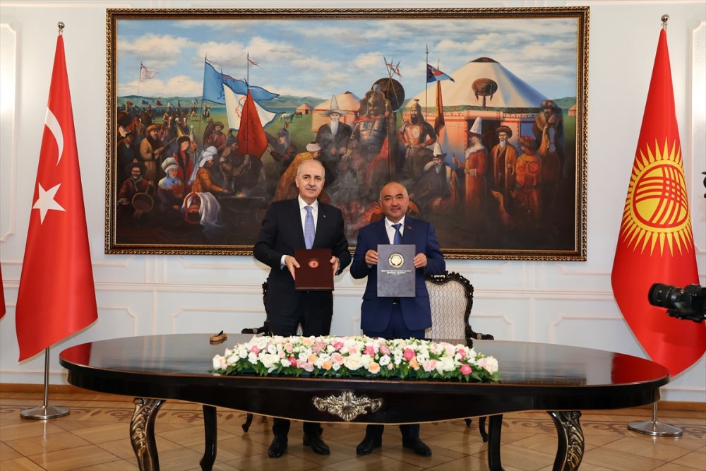 TBMM Başkanı Numan Kurtulmuş, Bişkek'te mevkidaşı Kırgızistan Meclis Başkanı Turgunbek Uulu ile bir araya geldi: