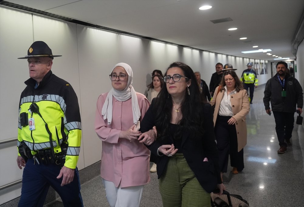 ABD'de serbest bırakılan Rümeysa Öztürk, yaşadığı Massachusetts eyaletine döndü