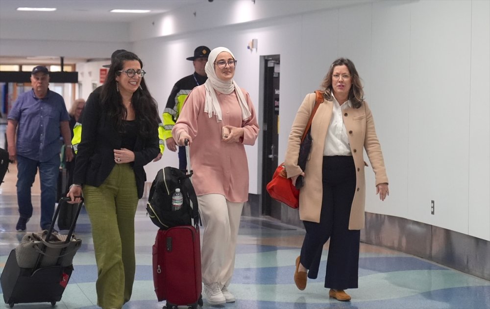 ABD'de serbest bırakılan Rümeysa Öztürk, yaşadığı Massachusetts eyaletine döndü