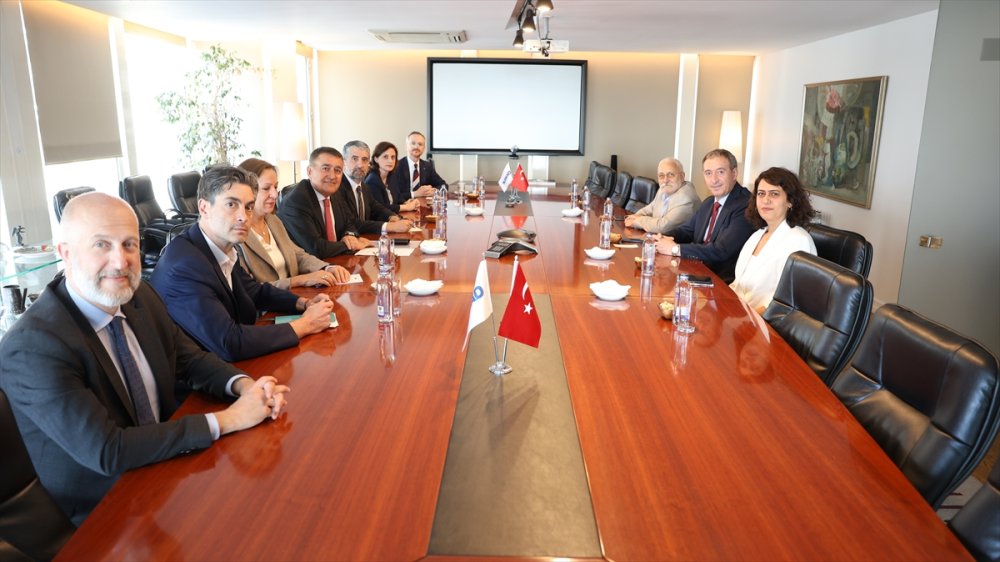 DEM Parti heyeti MÜSİAD ve TÜSİAD'ı ziyaret etti